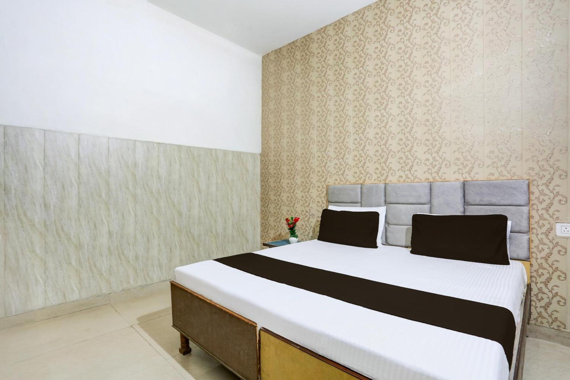 Hotel O Vk Palace อัครา ภายนอก รูปภาพ